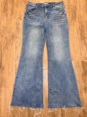 Risen Jeans 2X NWT | Medium Wash Flare | Raw Hem | 32” Inseam
